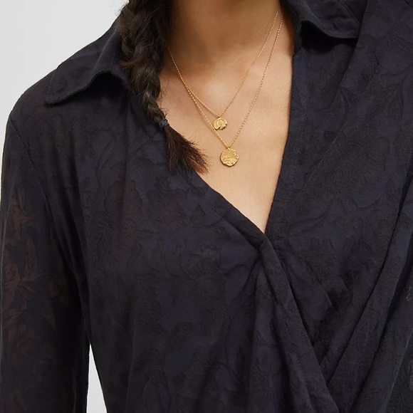 NWT - Maeve by Anthropologie - Lydia Floral Burnout Top - Black - XS - Picture 3 of 3